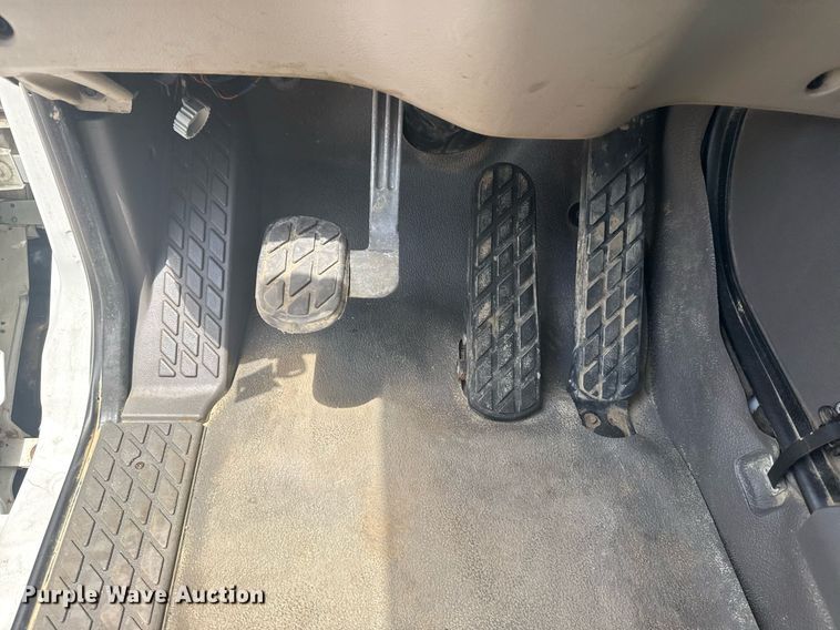 image for item EG5973 2002 Sterling L9500 sewer jetter truck