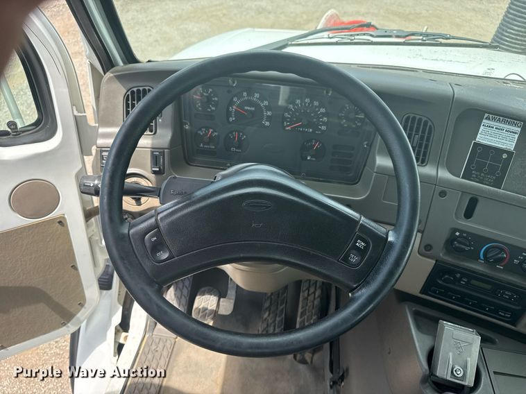 image for item EG5973 2002 Sterling L9500 sewer jetter truck