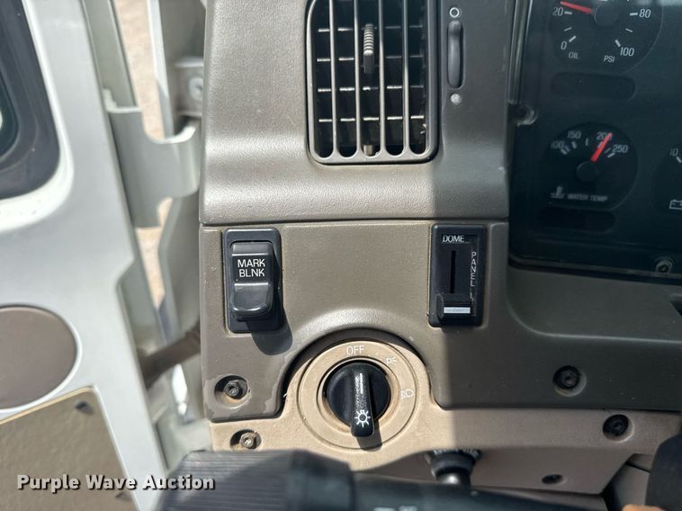 image for item EG5973 2002 Sterling L9500 sewer jetter truck