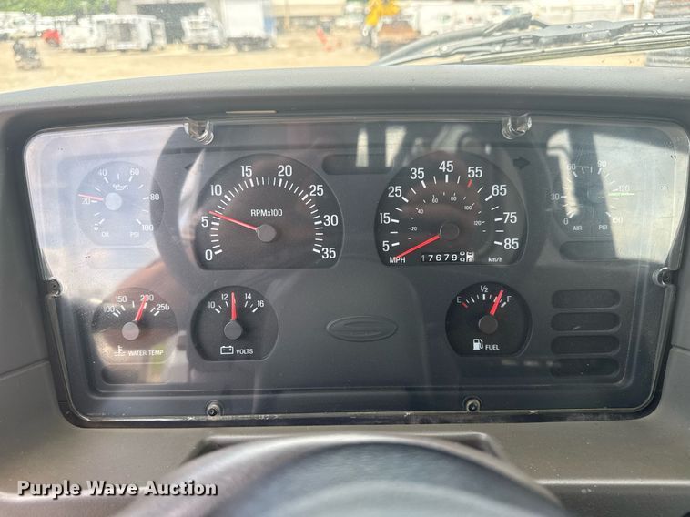 image for item EG5973 2002 Sterling L9500 sewer jetter truck