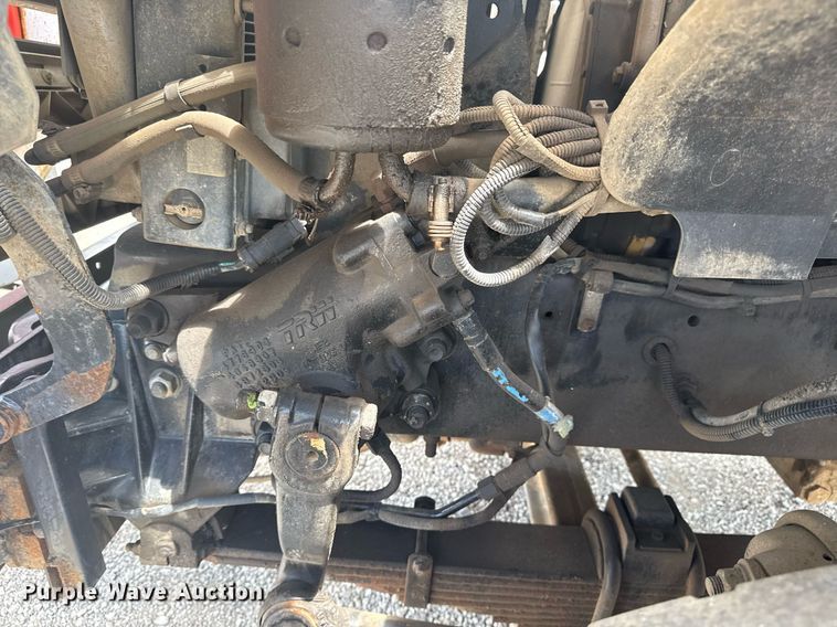 image for item EG5973 2002 Sterling L9500 sewer jetter truck