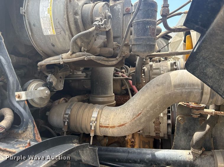 image for item EG5973 2002 Sterling L9500 sewer jetter truck