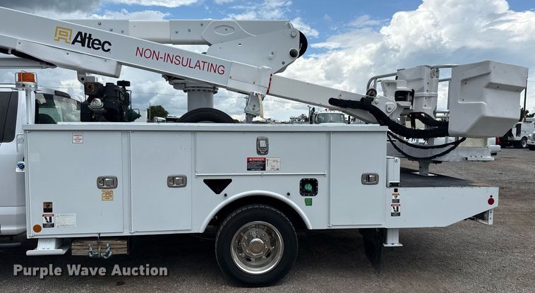 image for item EG5977 2018 Ford F550 Super Duty bucket truck