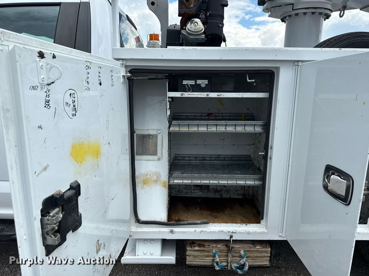 image for item EG5977 2018 Ford F550 Super Duty bucket truck