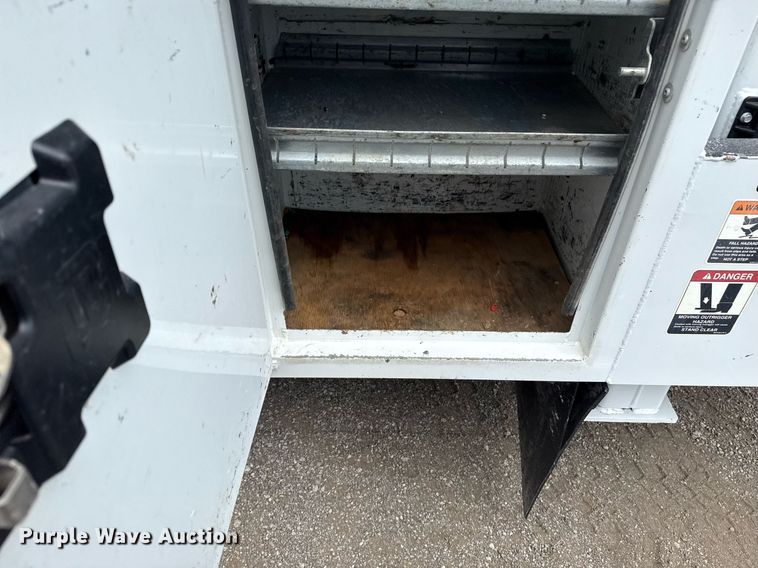 image for item EG5977 2018 Ford F550 Super Duty bucket truck