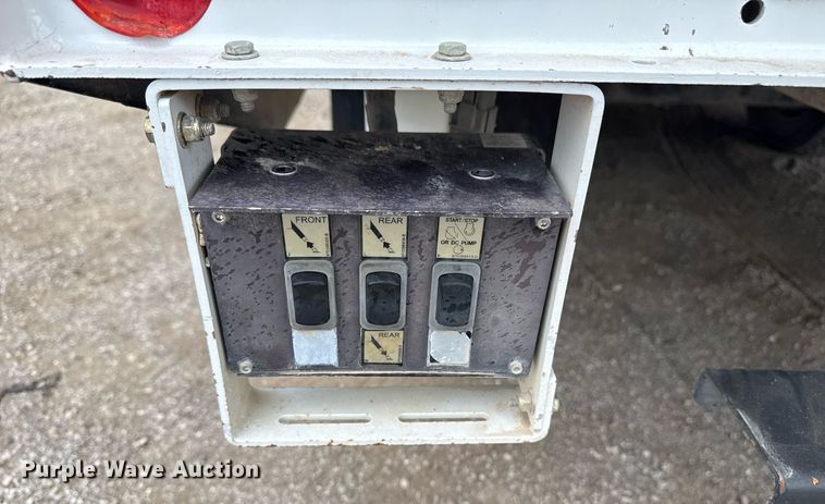 image for item EG5977 2018 Ford F550 Super Duty bucket truck