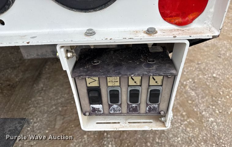 image for item EG5977 2018 Ford F550 Super Duty bucket truck