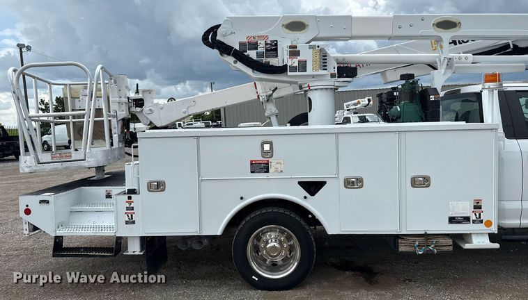image for item EG5977 2018 Ford F550 Super Duty bucket truck
