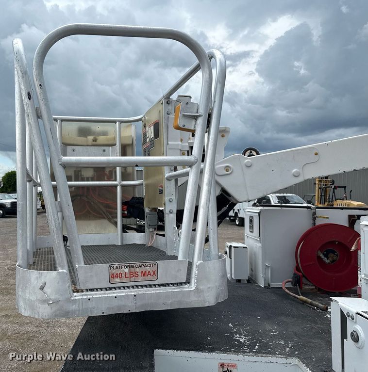 image for item EG5977 2018 Ford F550 Super Duty bucket truck