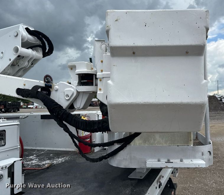 image for item EG5977 2018 Ford F550 Super Duty bucket truck