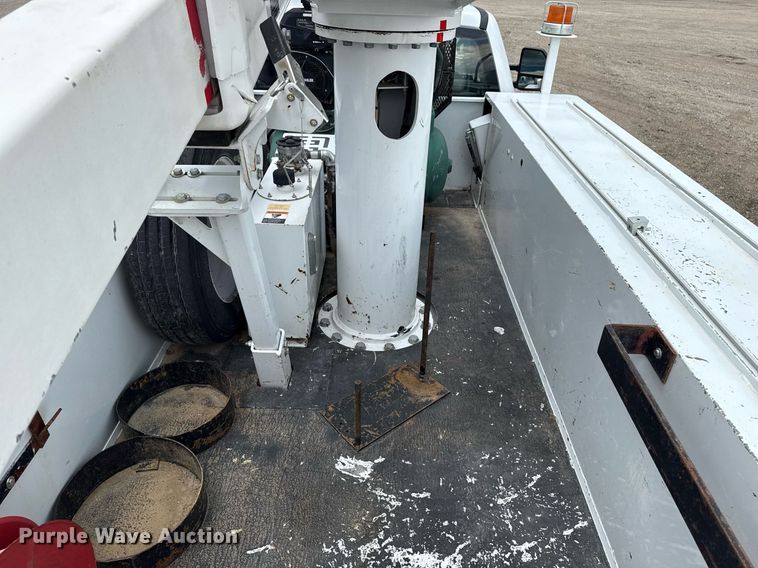 image for item EG5977 2018 Ford F550 Super Duty bucket truck