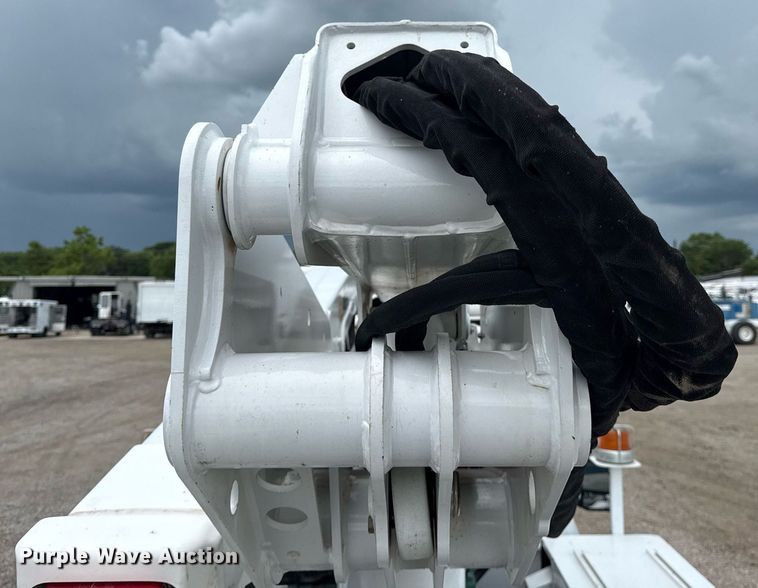 image for item EG5977 2018 Ford F550 Super Duty bucket truck