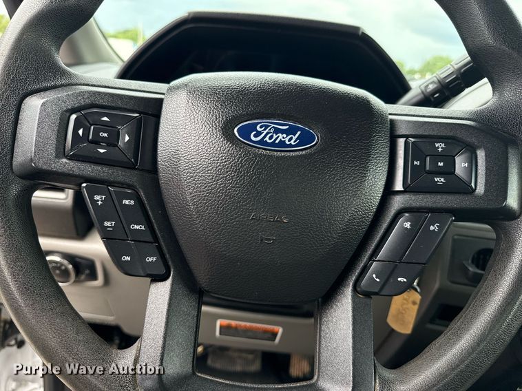 image for item EG5977 2018 Ford F550 Super Duty bucket truck