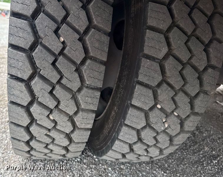 image for item EG5977 2018 Ford F550 Super Duty bucket truck