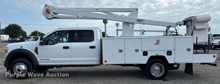 image for item EG5978 2017 Ford F550 Super Duty Crew Cab bucket truck