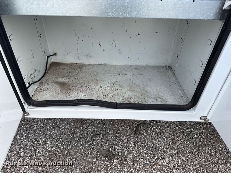 image for item EG5978 2017 Ford F550 Super Duty Crew Cab bucket truck