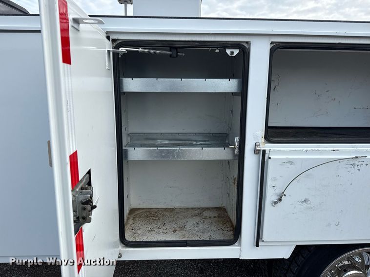 image for item EG5978 2017 Ford F550 Super Duty Crew Cab bucket truck