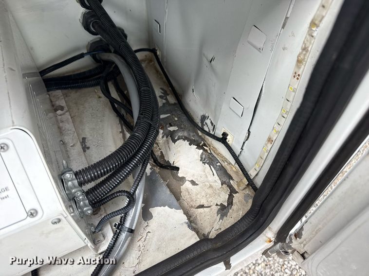 image for item EG5978 2017 Ford F550 Super Duty Crew Cab bucket truck