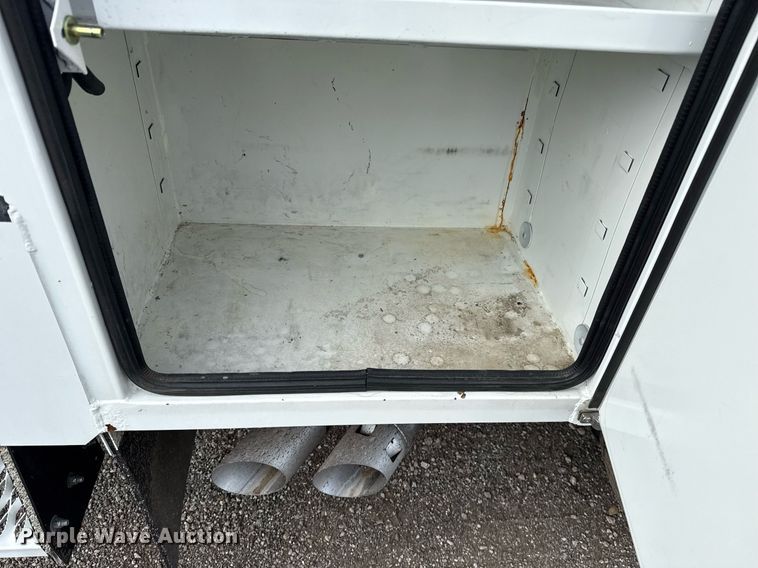 image for item EG5978 2017 Ford F550 Super Duty Crew Cab bucket truck