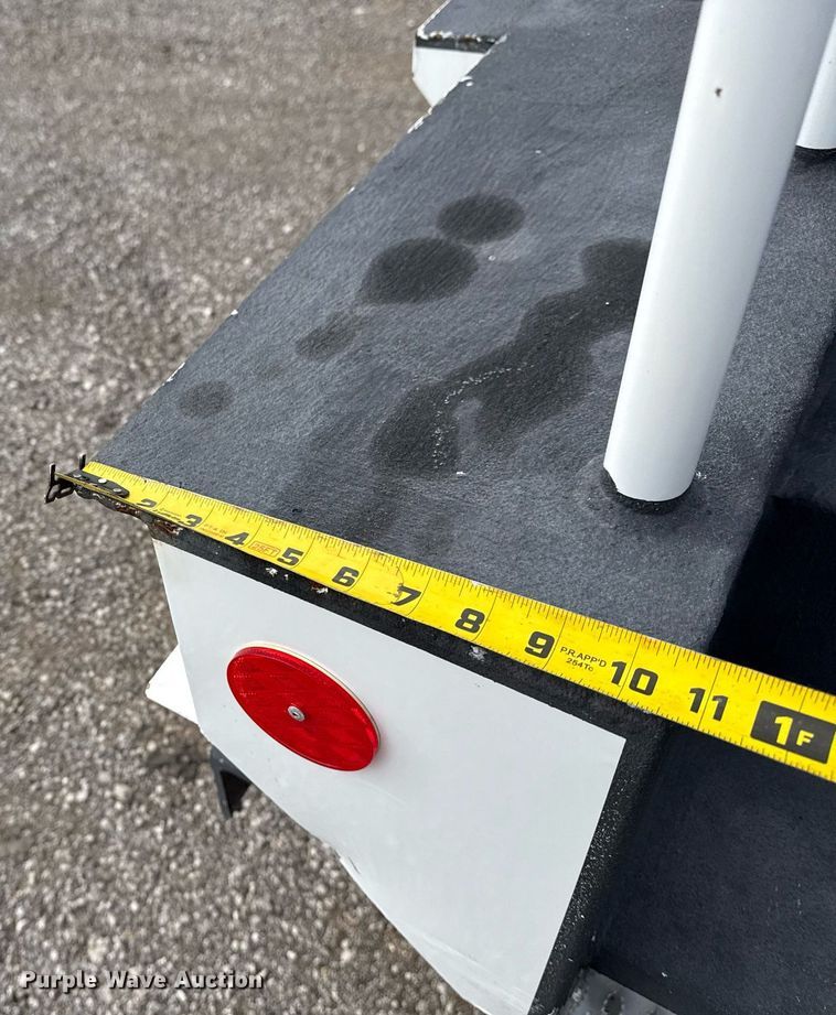 image for item EG5978 2017 Ford F550 Super Duty Crew Cab bucket truck