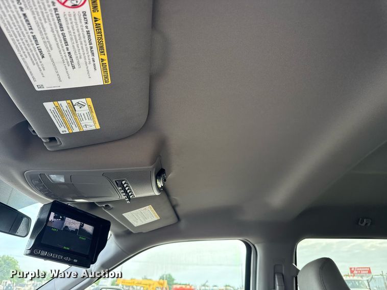 image for item EG5978 2017 Ford F550 Super Duty Crew Cab bucket truck