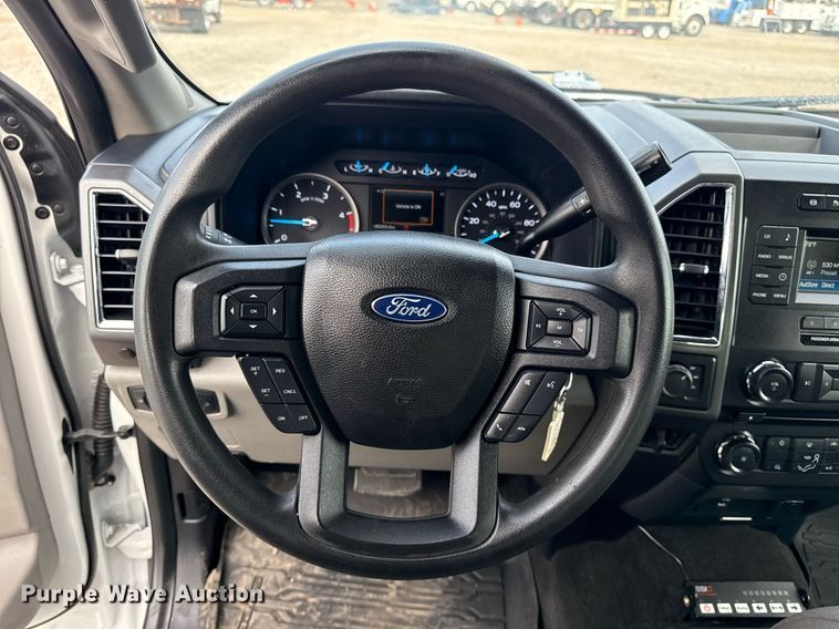 image for item EG5978 2017 Ford F550 Super Duty Crew Cab bucket truck