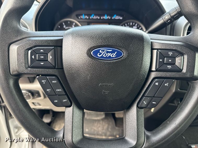 image for item EG5978 2017 Ford F550 Super Duty Crew Cab bucket truck