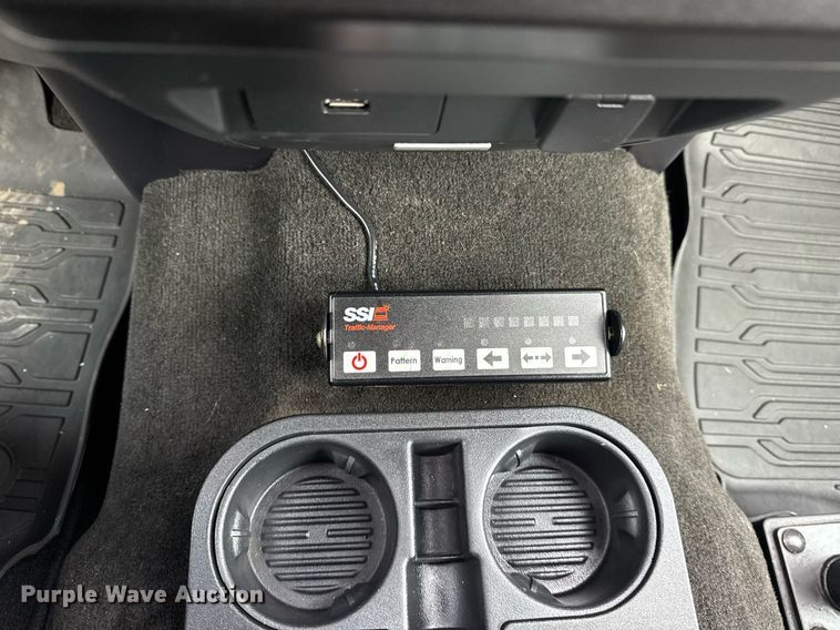 image for item EG5978 2017 Ford F550 Super Duty Crew Cab bucket truck