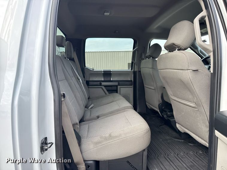 image for item EG5978 2017 Ford F550 Super Duty Crew Cab bucket truck