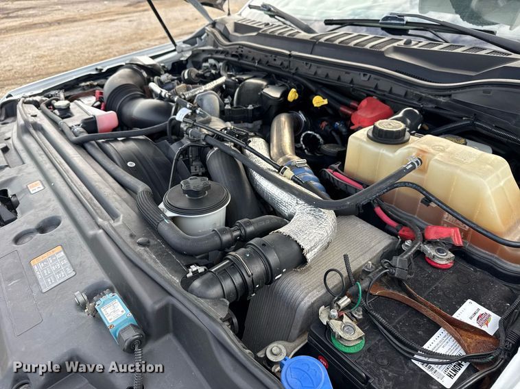 image for item EG5978 2017 Ford F550 Super Duty Crew Cab bucket truck