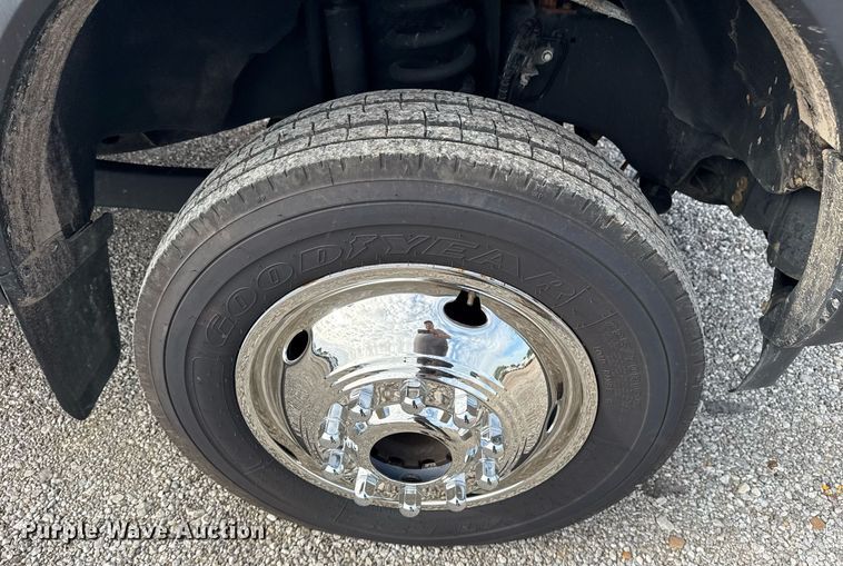 image for item EG5978 2017 Ford F550 Super Duty Crew Cab bucket truck