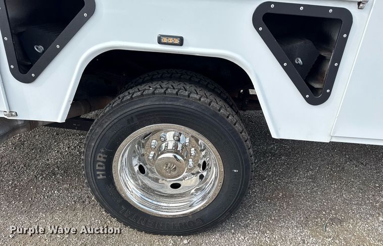 image for item EG5978 2017 Ford F550 Super Duty Crew Cab bucket truck