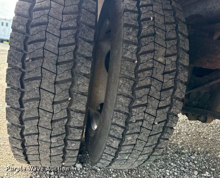 image for item EG5978 2017 Ford F550 Super Duty Crew Cab bucket truck