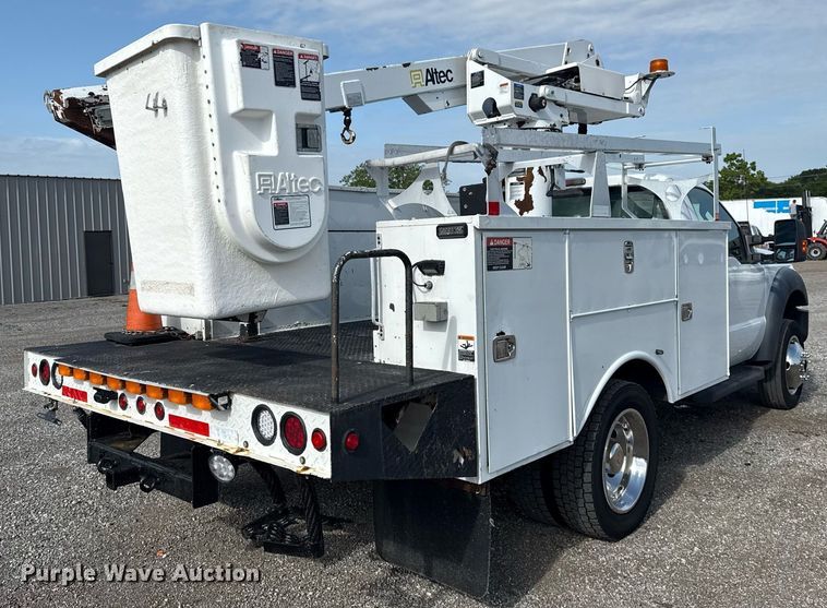 CAMIóN CON CANASTILLA 2011 FORD ALTEC