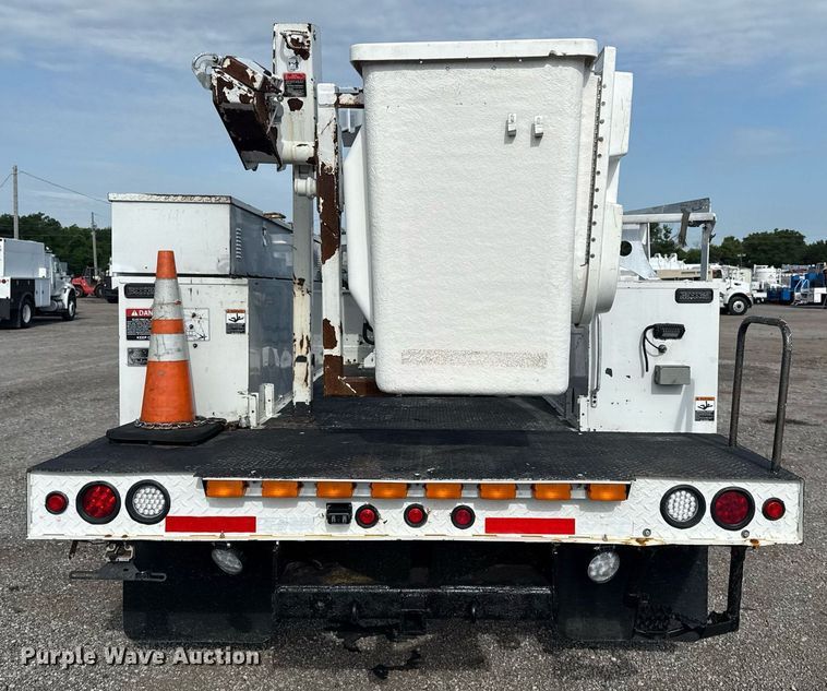 image for item EG5979 2011 Ford F450 Super Duty bucket truck