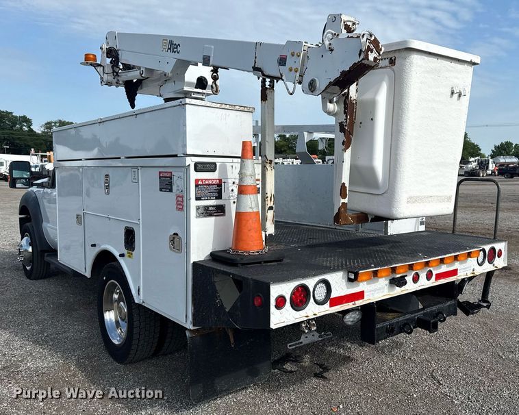 image for item EG5979 2011 Ford F450 Super Duty bucket truck
