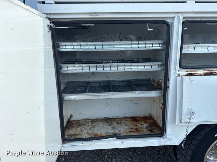 image for item EG5979 2011 Ford F450 Super Duty bucket truck