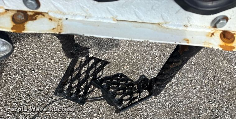 image for item EG5979 2011 Ford F450 Super Duty bucket truck