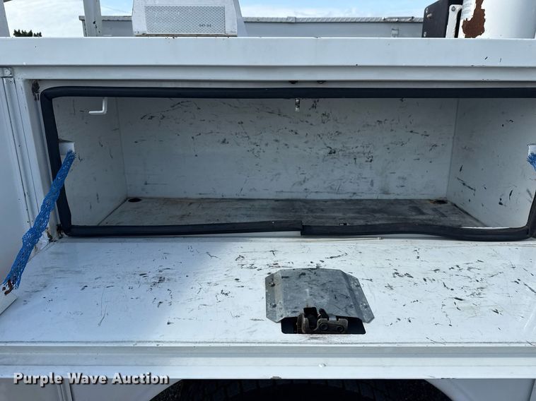 image for item EG5979 2011 Ford F450 Super Duty bucket truck