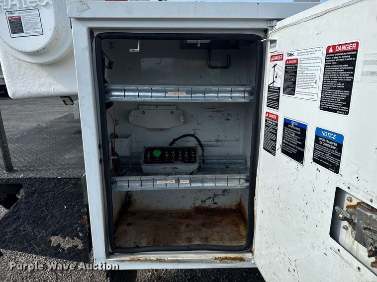 image for item EG5979 2011 Ford F450 Super Duty bucket truck