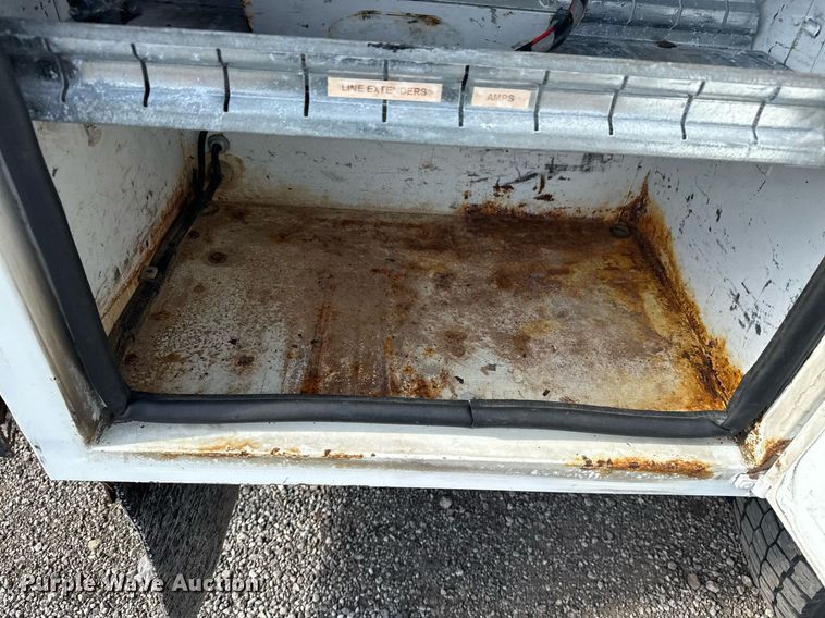 image for item EG5979 2011 Ford F450 Super Duty bucket truck