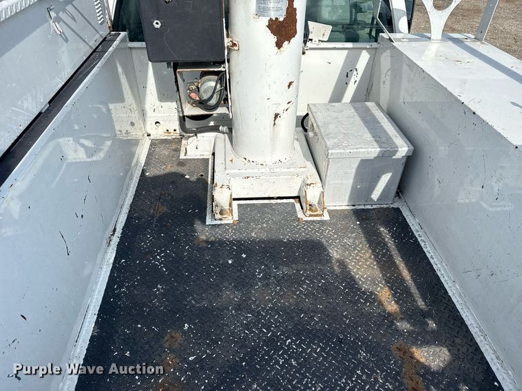 image for item EG5979 2011 Ford F450 Super Duty bucket truck