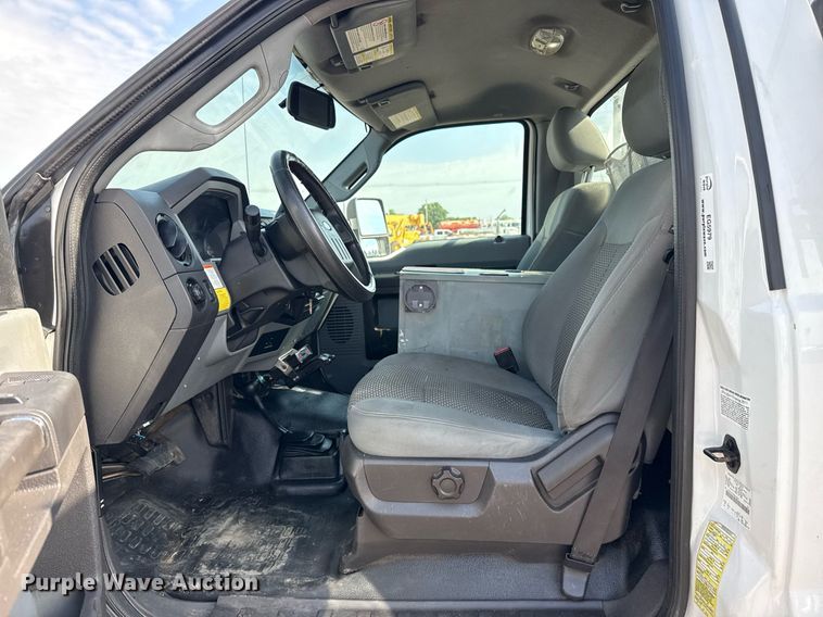 image for item EG5979 2011 Ford F450 Super Duty bucket truck