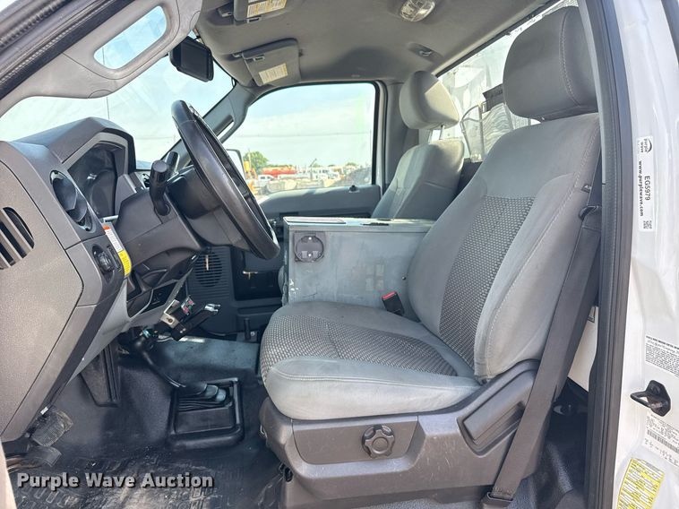 image for item EG5979 2011 Ford F450 Super Duty bucket truck