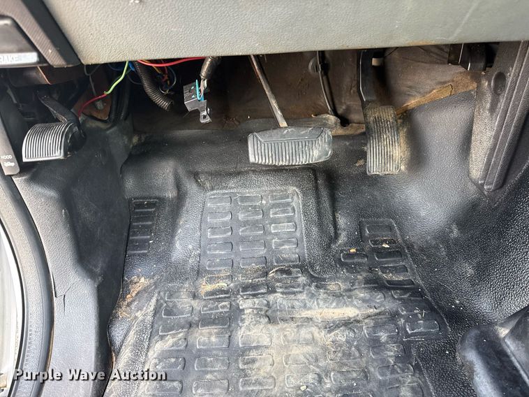 image for item EG5979 2011 Ford F450 Super Duty bucket truck