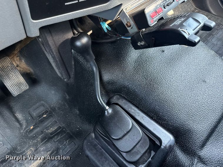 image for item EG5979 2011 Ford F450 Super Duty bucket truck