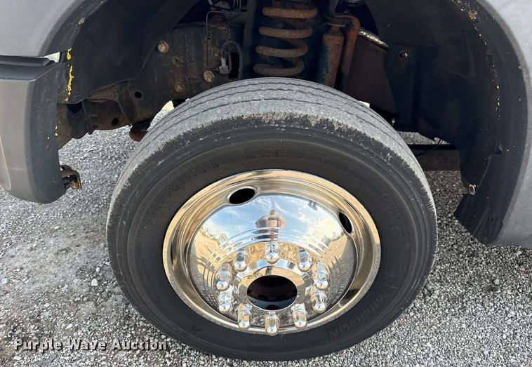 image for item EG5979 2011 Ford F450 Super Duty bucket truck