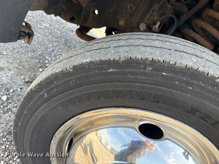 image for item EG5979 2011 Ford F450 Super Duty bucket truck