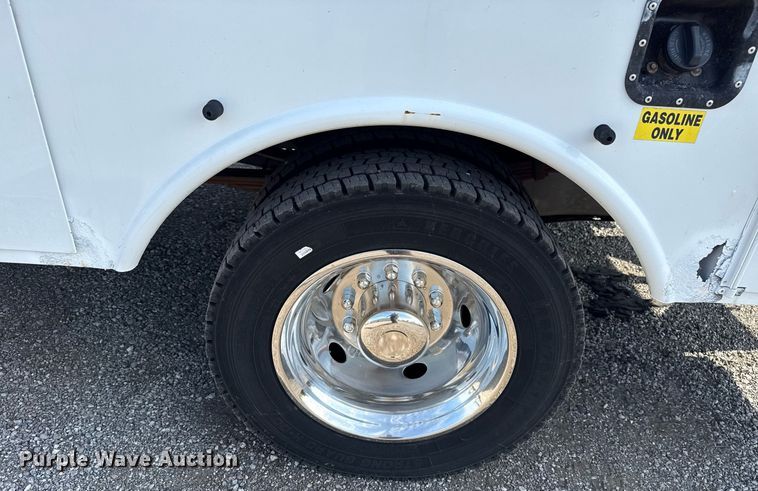 image for item EG5979 2011 Ford F450 Super Duty bucket truck