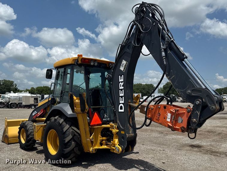 image for item EG5983 2015 John Deere 410L backhoe
